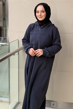 Nurcan Çetin Yatay Kalın Biye Detaylı Kapşonlu Ferace
