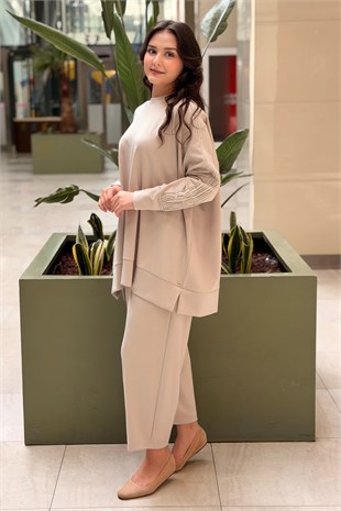 Ghisa Kolu Ve Yanı Triko Kombinli Tunik Pantolon Takım