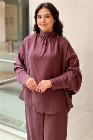 Ghisa Yarasa Kol Önü Kısa Arkası Uzun Tunik Pantolon Takım