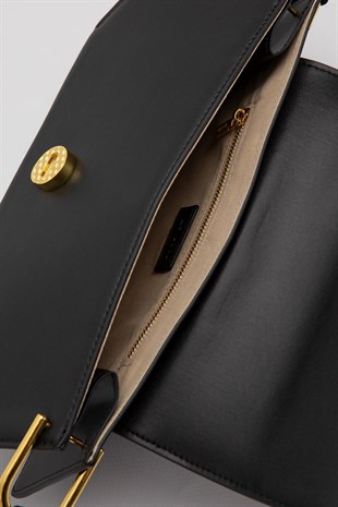 Levidor Oval Gold Aksesuarlı Omuz Çantası