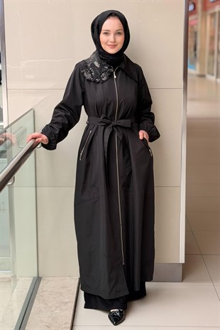 Nurcan Çetin Yakası İşlemeli Önden Fermuarlı Paraşüt Kumaş Kap