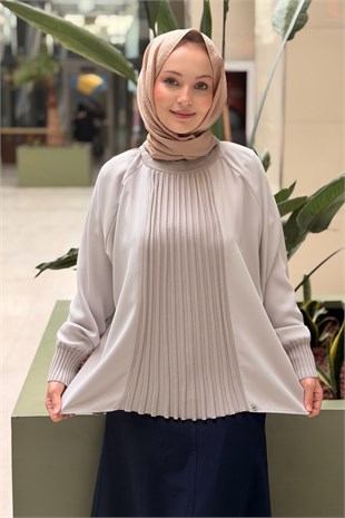 Ghisa Önü Pilise Triko Detaylı Tunik
