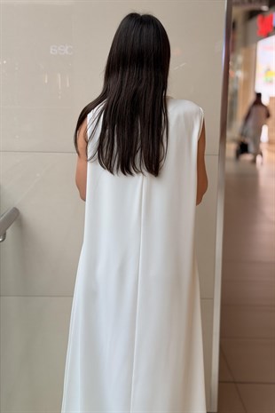 White Corner İthal Krep Kolsuz İçlik Elbise