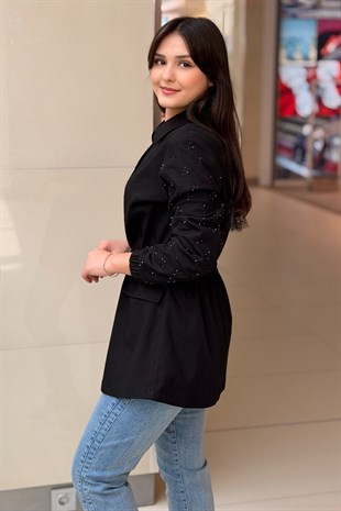 Fuat Gürşen Kolları Renkli Boncuk İşlemeli Kap