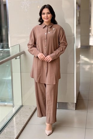 Nurcan Çetin Broş Detaylı Gömlek Pantolon Basic Takım