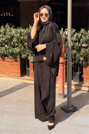 Kahma Puantiye Desenli Önü Kısa Arkası Uzun Tunik Pantolon Takım