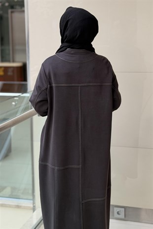 Nurcan Çetin Random Desen Spor Dikiş Önden Tam Boy Fermuarlı Ferace
