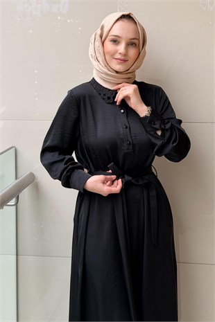 Nurcan Çetin Yakası Lazer Kesim Kuşaklı Uzun Tunik Pantolon Takım