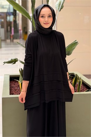 Nurcan Çetin Kat Kat Desenli Tunik Pantolon Takım
