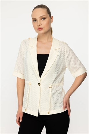 On Fashion Kendinden Delikli Kumaşlı Beli Bağcıklı Tek Düğme Kısa Kollu Ceket