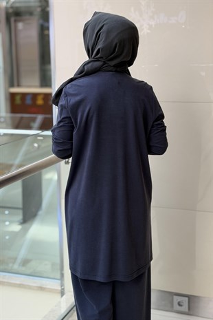 Nurcan Çetin Omuzu Payet İşli Nervürlü Tunik Pantolon Takım