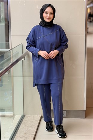 Tığ Triko Nervür Ve Sıralı Taş Detaylı Tunik Pantolon Takım
