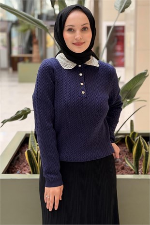Ghisa Yakası İnci İşlemeli Örgü Desenli Triko Tunik