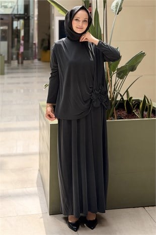 Nurcan Çetin Etek Ucu Kabartma Çiçek Desenli Tunik Kolsuz Elbise İkili Takım