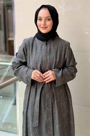 Nurcan Çetin Kendinden Yaprak Desenli Kuşaklı Kap Pantolon Takım