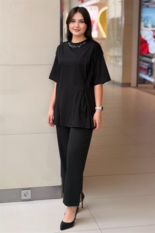 Kahma Yaka Taş İşlemeli T-Shirt