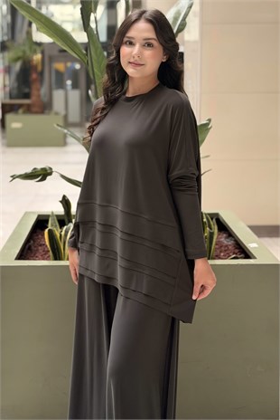 Nurcan Çetin Kat Kat Desenli Tunik Pantolon Takım