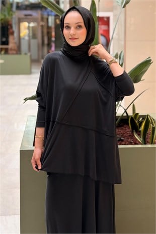 Nurcan Çetin Balıkçı Yaka Dikiş Detaylı Tunik Etek Takım