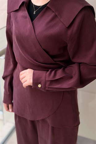 Ghisa V Yaka Kuşaklı Asimetrik Ceket Pantolon Takım
