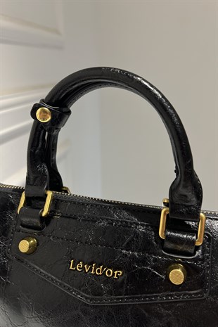 Levidor Zar Fermuar Detaaylı Yatay Form Çanta
