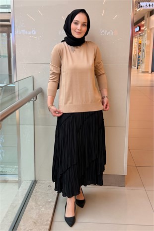 Ghisa Yakası Fiyonk Taşlı Triko Tunik