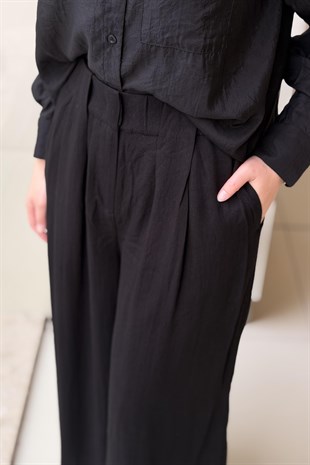 Twist Boncuklu Kuşaklı Wide Leg Pantolon