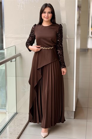 Matex Kolları Pul Payet Detaylı Beli Taş Kemerli Pliseli Abiye Elbise