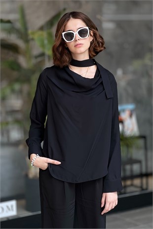 İpekyol Kolu Düğmeli Bluz