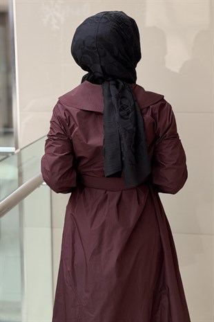 Nurcan Çetin Geniş Yaka Boncuk İşlemeli Önü Açık Kuşaklı Kap