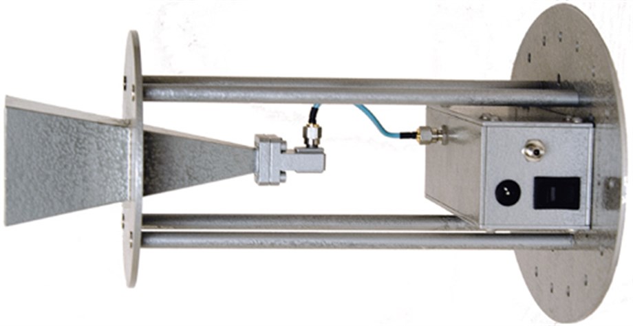 Com-Power Çift Sırtlı Aktif Boynuz Anten AHA-840 18 GHz ila 40 GHz