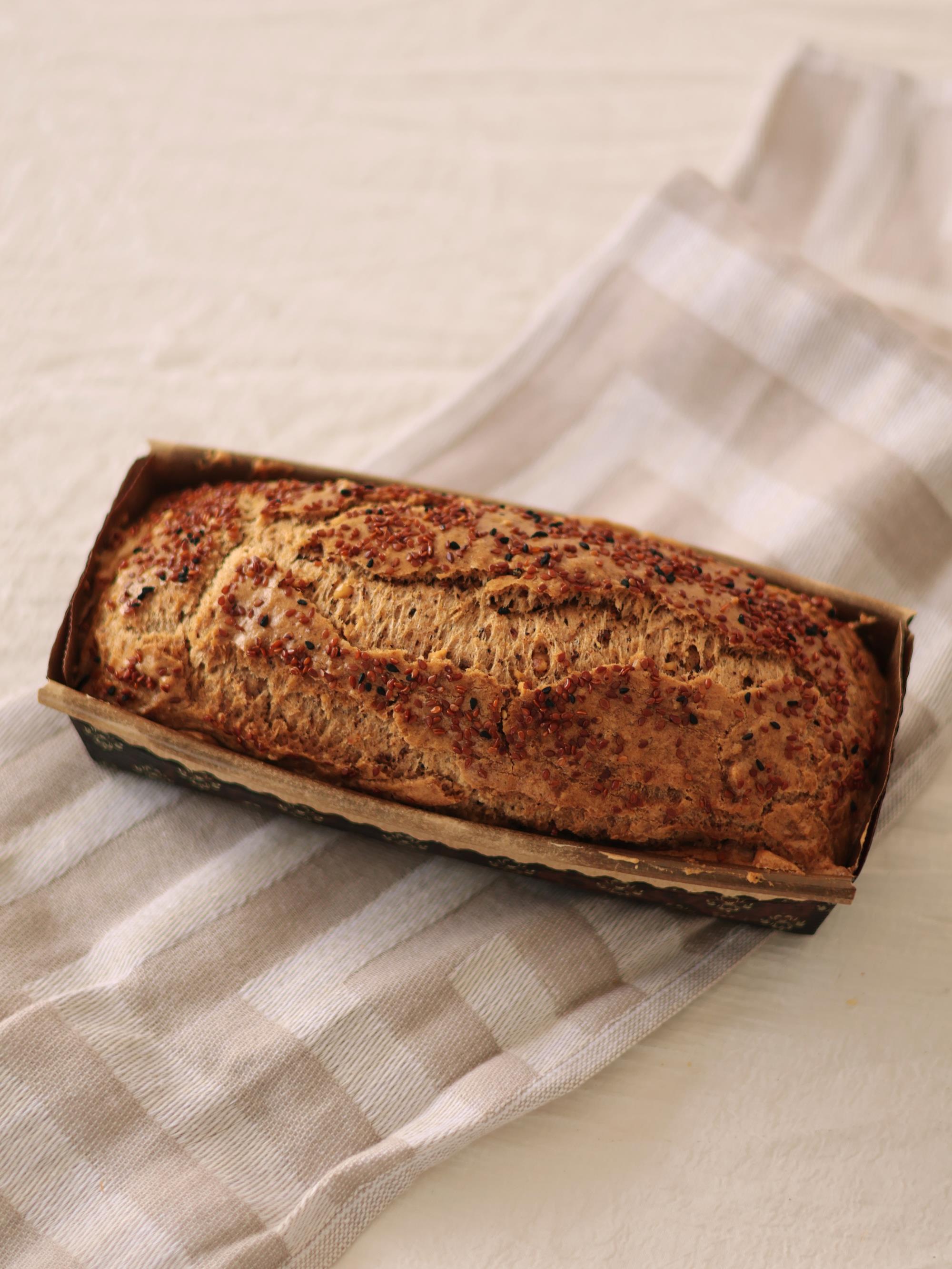 Tahinli Ketojenik Ekmek