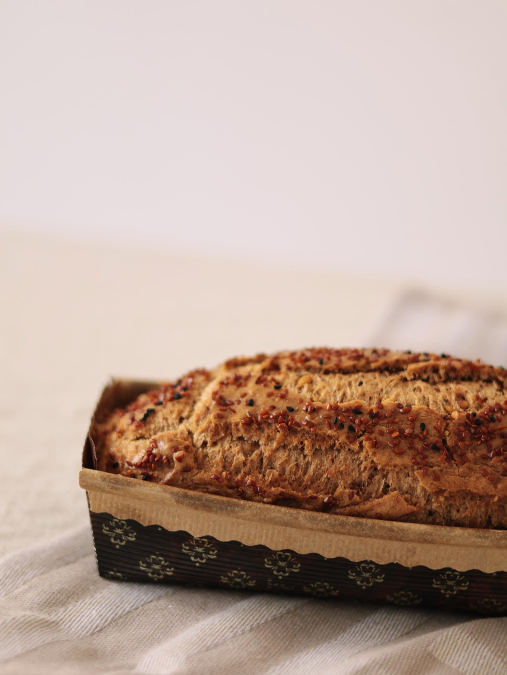 Tahinli Ketojenik Ekmek