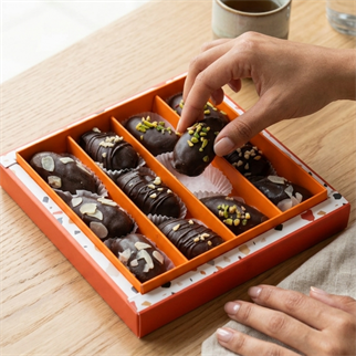 Çikolata Kaplı Hurma Hediyelik Kutu (12li)