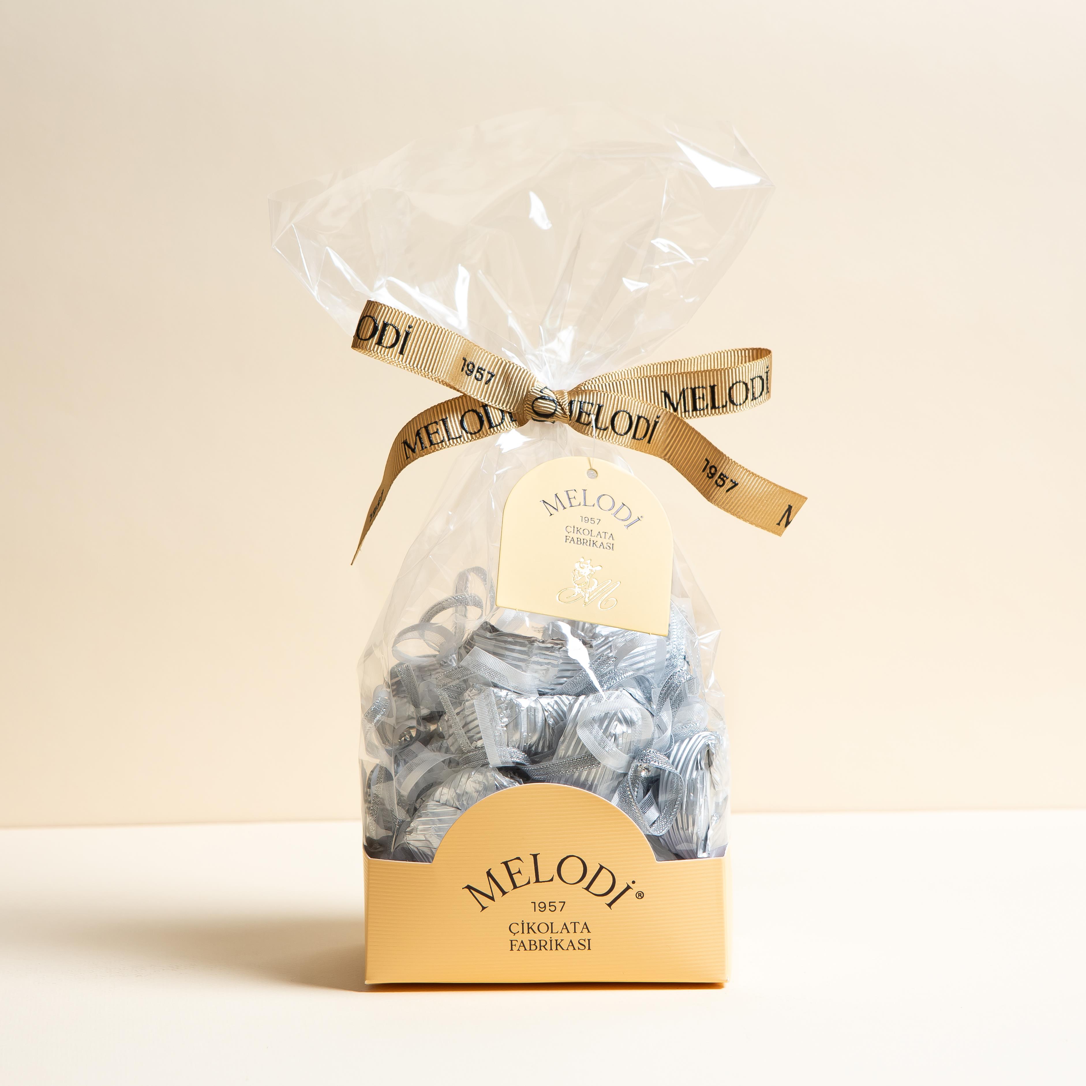 Gümüş Yaldızlı Dekorlu Tektaş Çikolata 350g