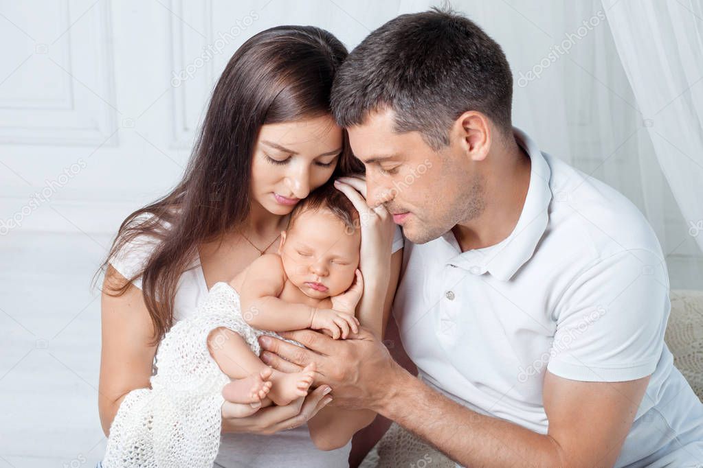 Bebeğinizle İlk Aylar: Anne ve Baba Olmak