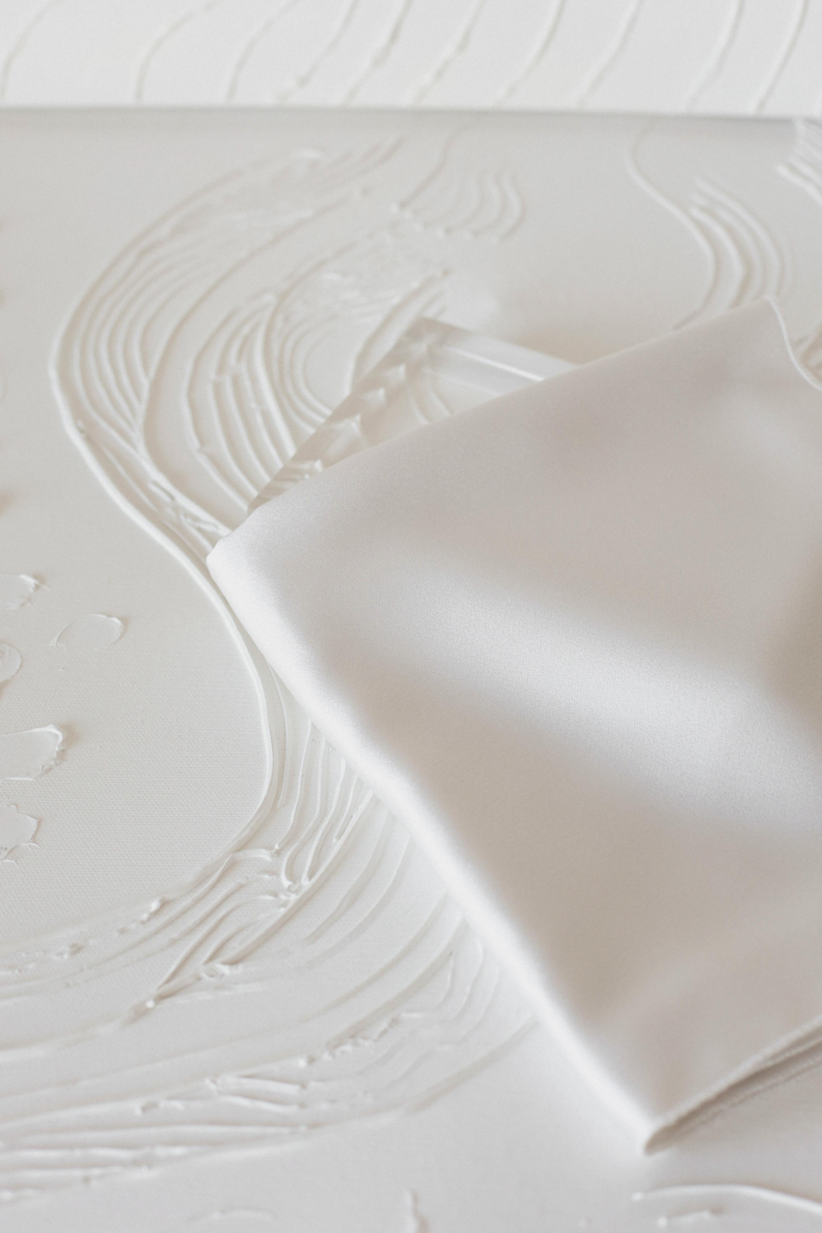 Beyaz Parlak Krep Eşarp