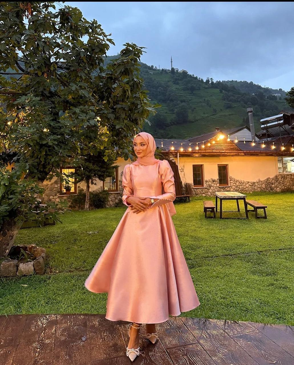 Sena Sever Özel Tasarım Elbise