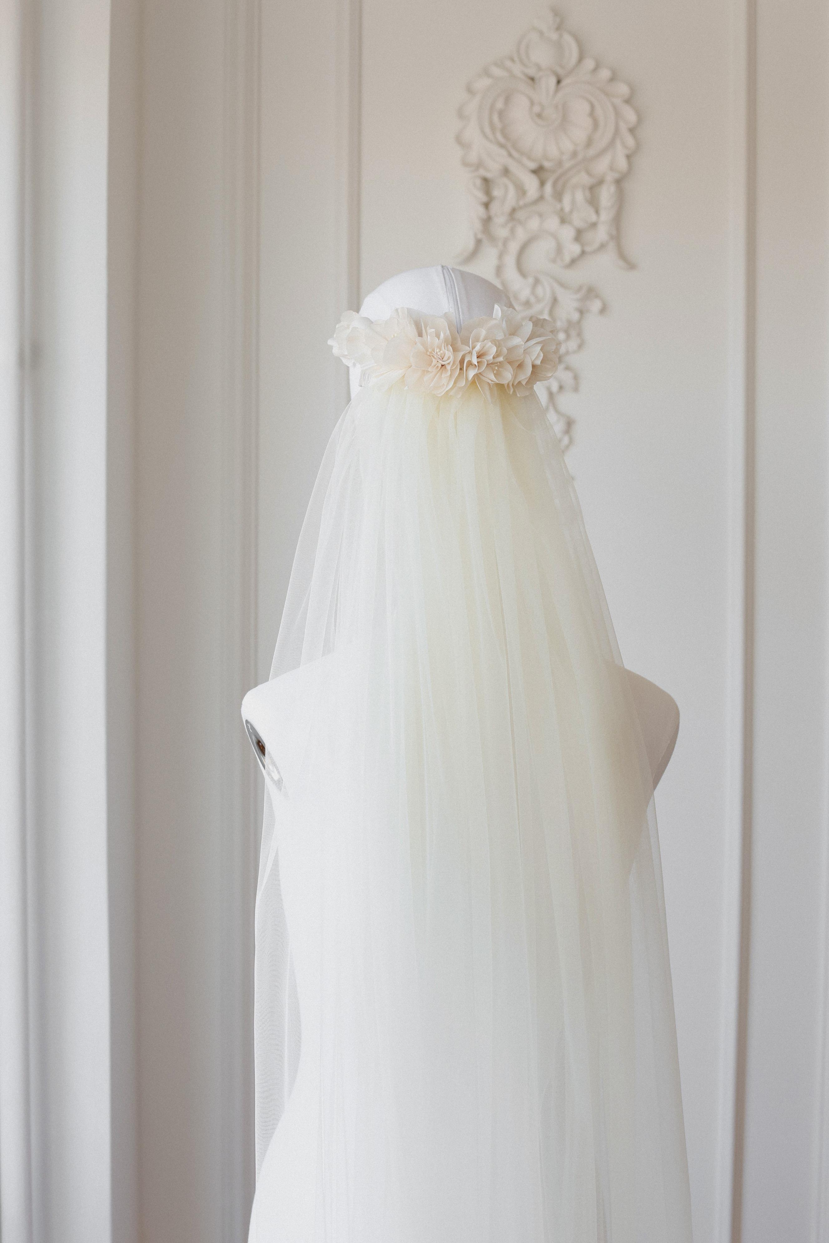 Taçlı Camelia Duvak