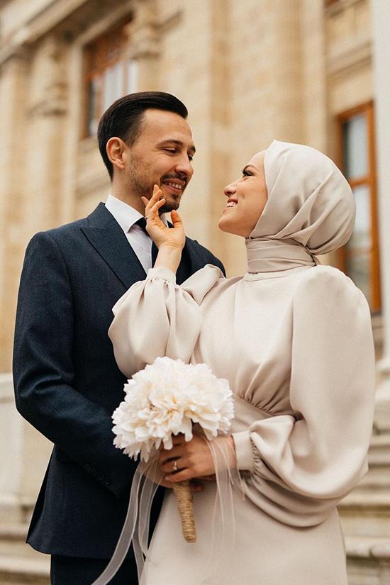 Tansu Olgun Maria Taş Rengi