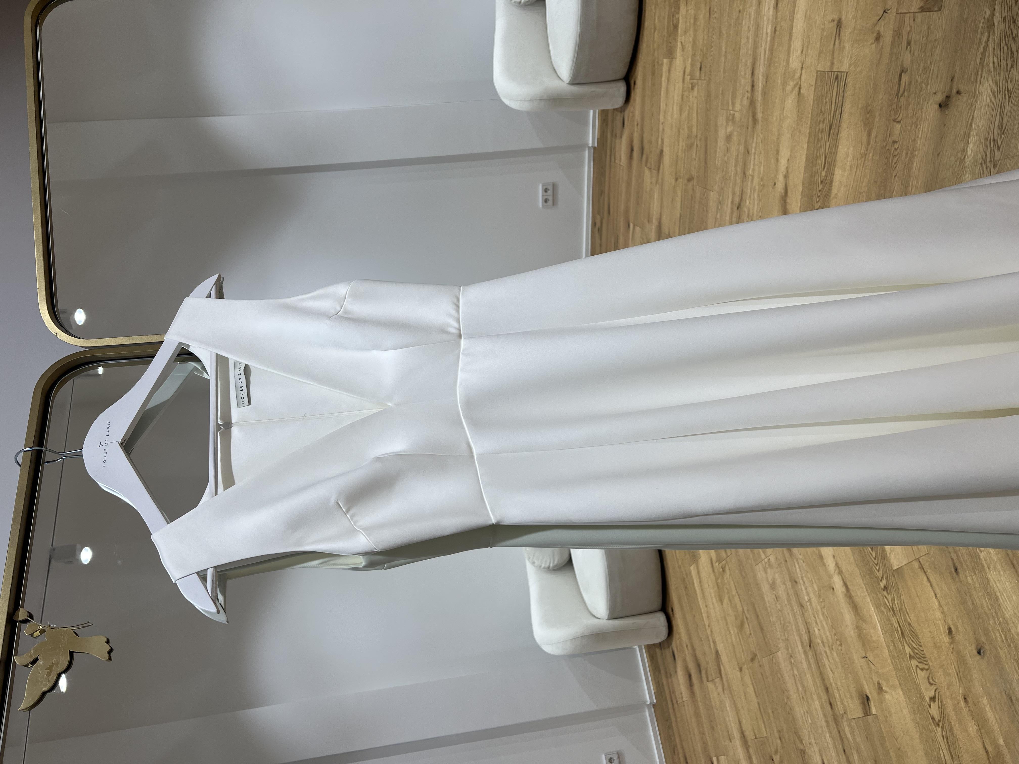 v yaka Emilia-Düsseldorf