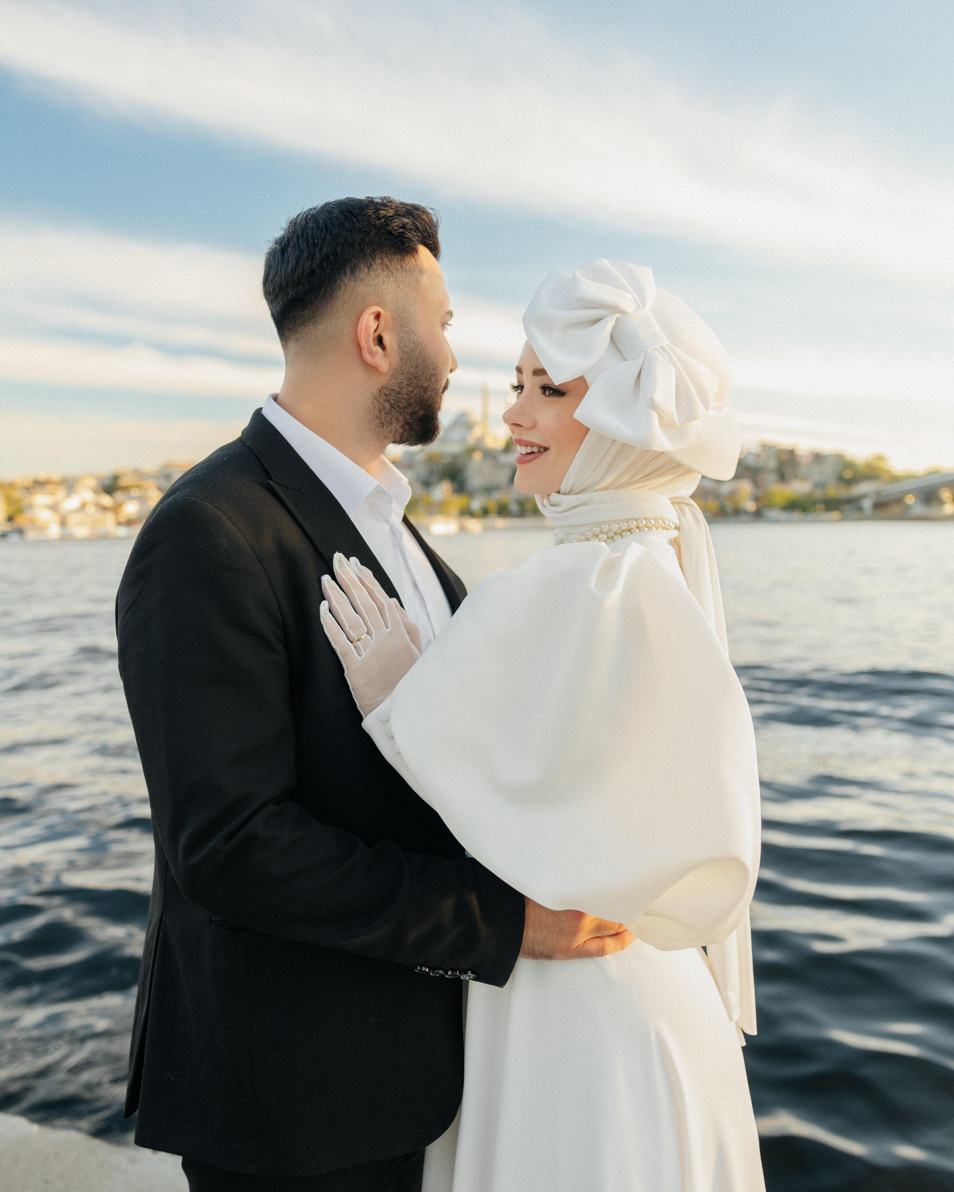 Yaren Kutbay Viola Çekim Elbisesi