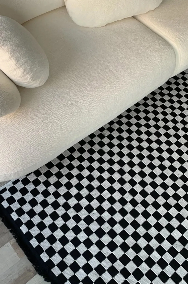 Akça Dama Desenli Yıkanabilir Dokuma Kaymaz Taban Halı Yolluk Kilim Beyaz