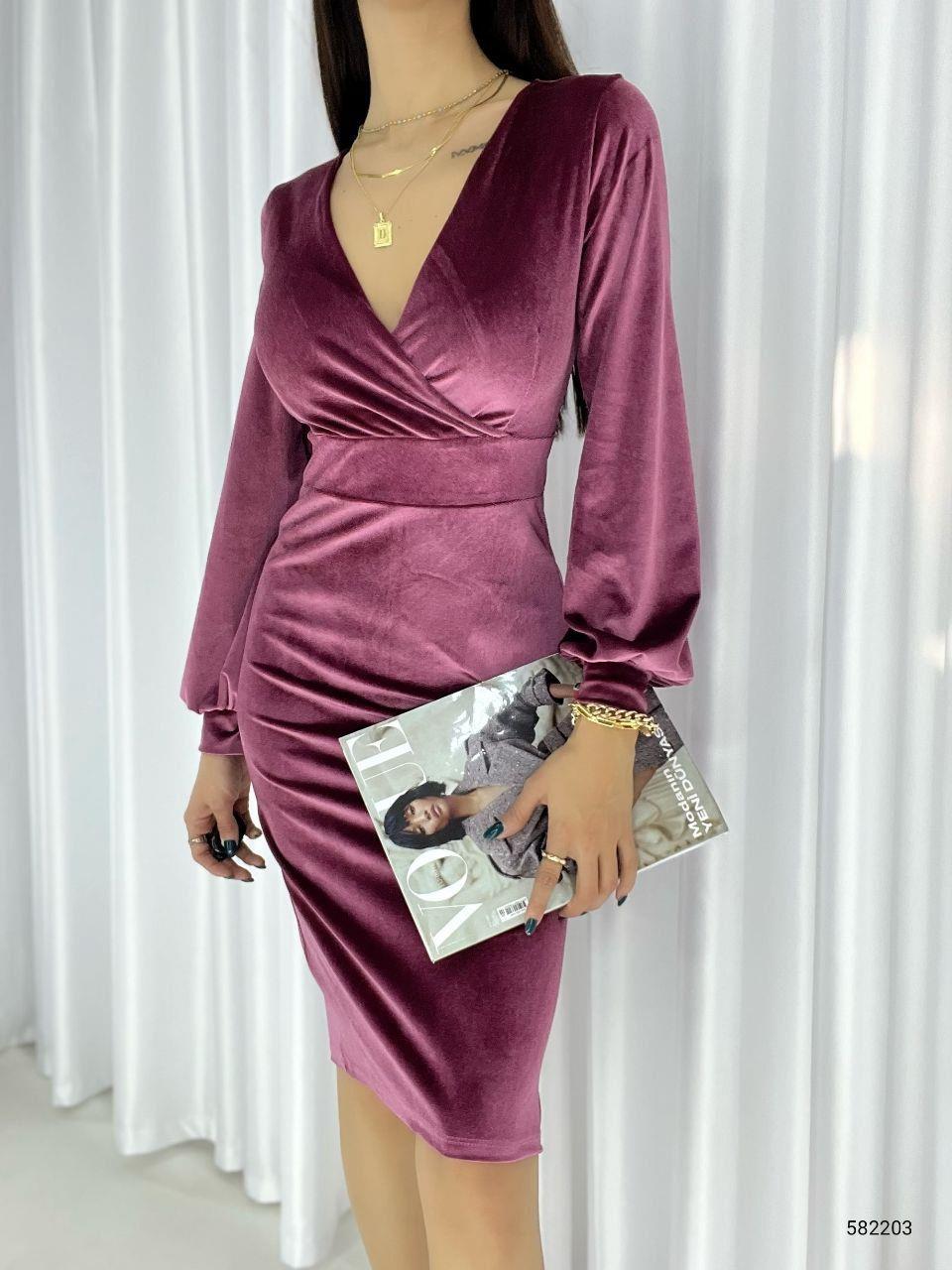  Kadife Kumaş Kruvaze Yaka Balon Kol Kalem Elbisemiz Gülkurusu