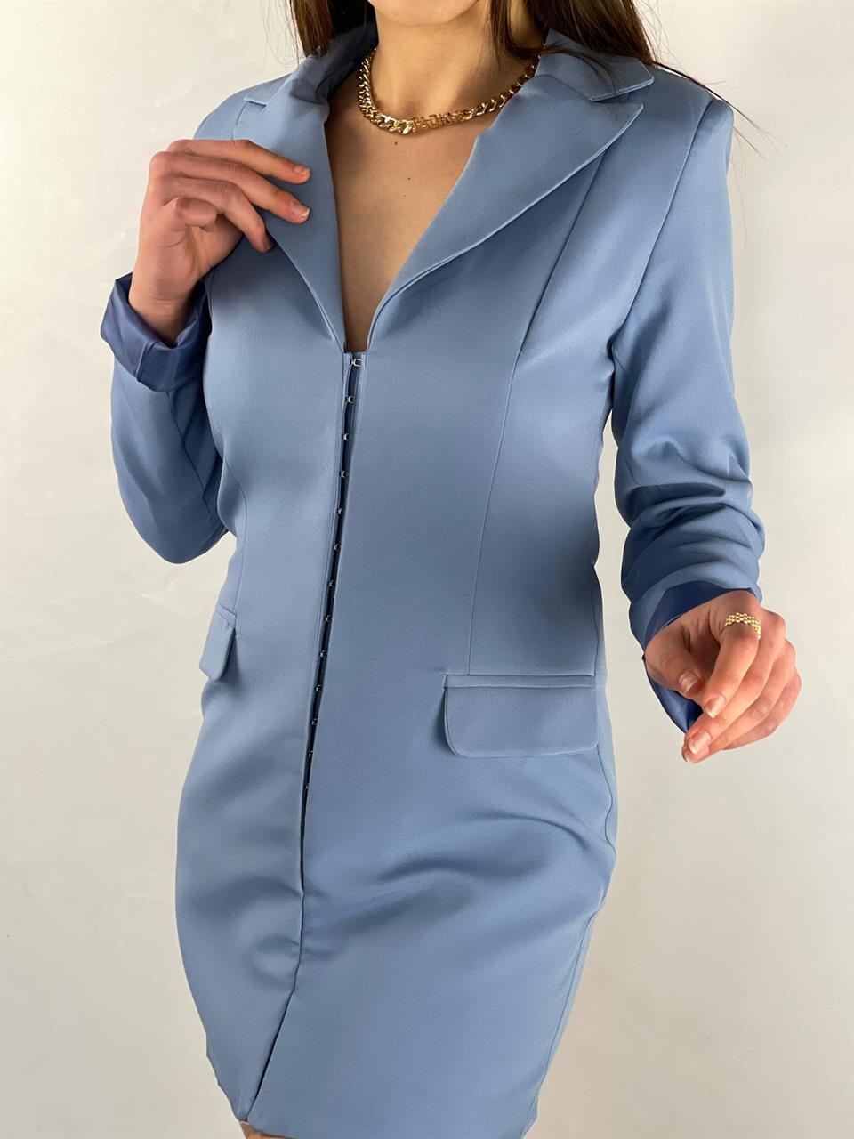 Agraf Detay Atlas Kumaş Tasarım Ceket Elbise