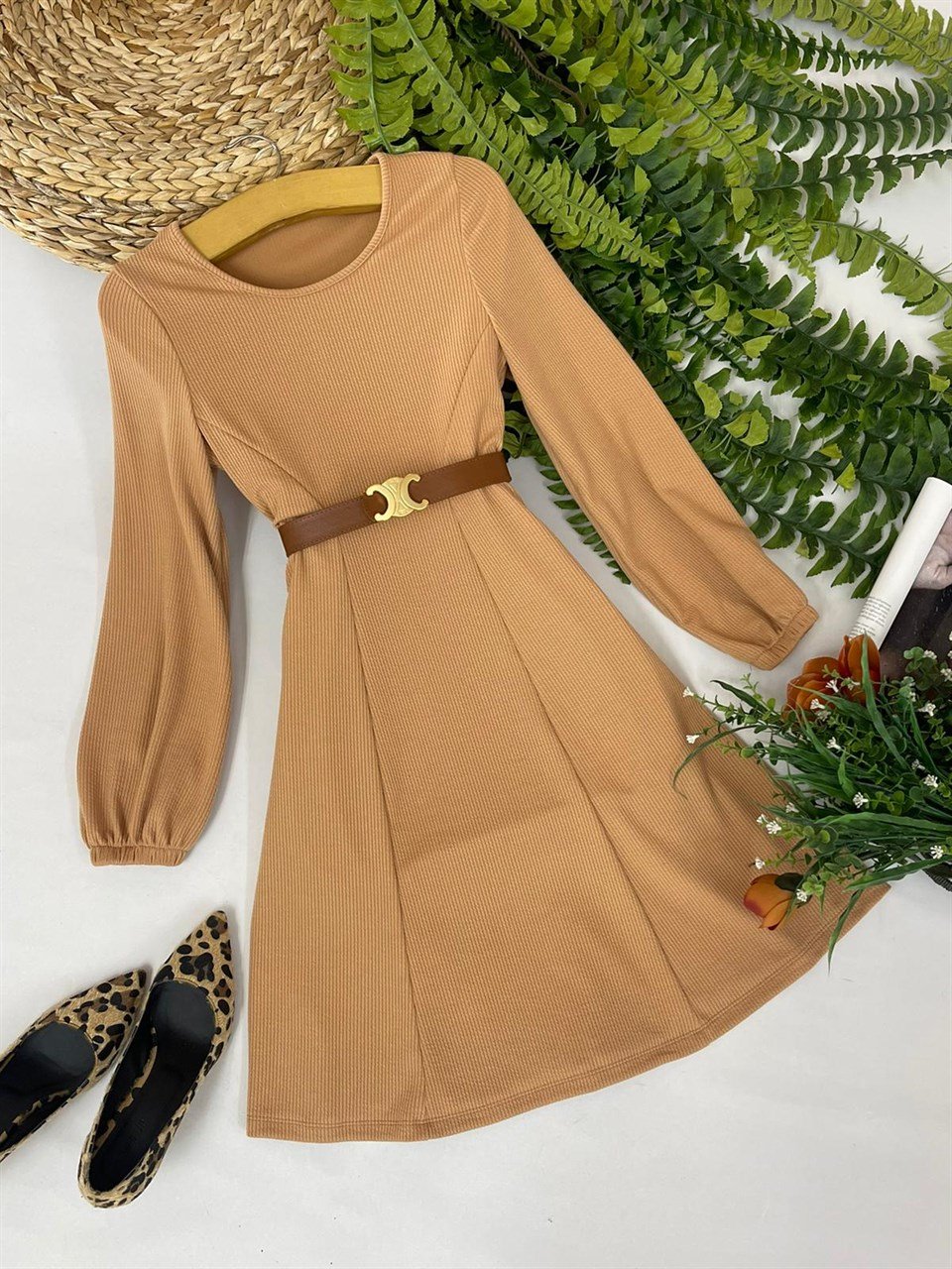 akarlı Kumaş Yuvarlak Yaka Kloş Elbise Kemer Hariçtir