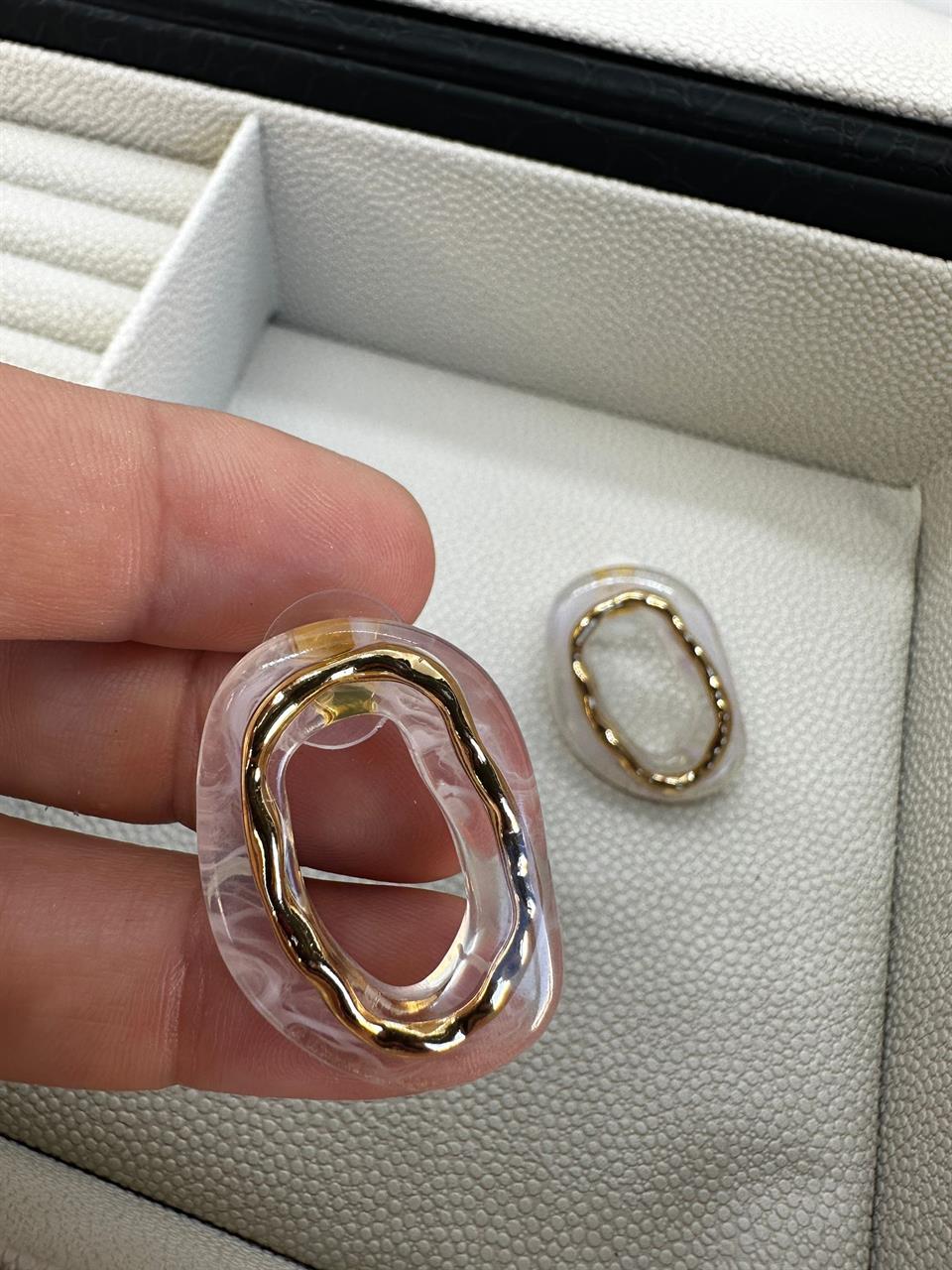 Altın Kaplama Gold Şerit Detaylı Tasarım Küpe