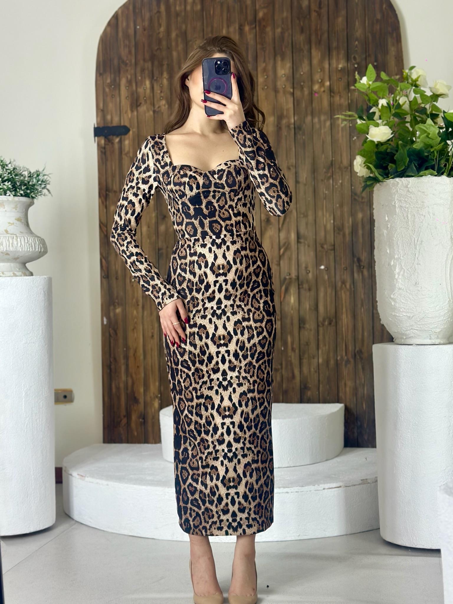 Atlas Kumaş Kalp Yaka Leopar Desen Kalem Elbise