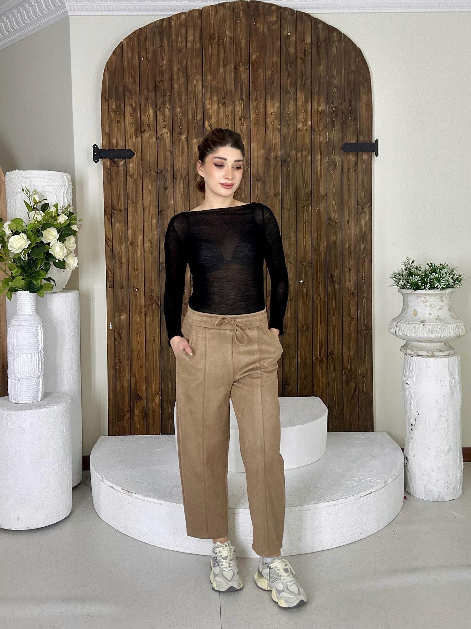 Bej Süet Kumaş Çimalı Havuç Pantolon 