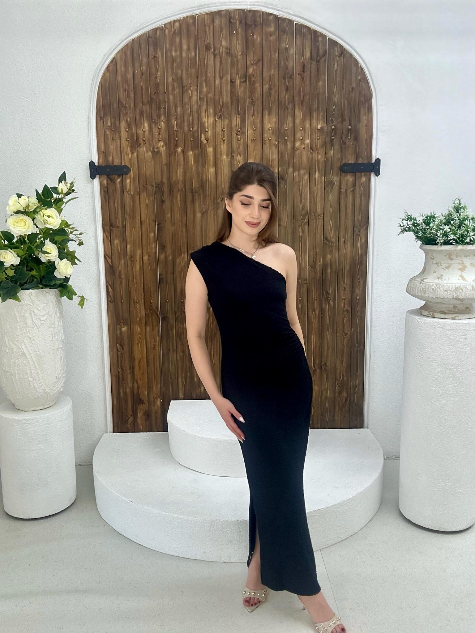 Bubble Kumaş Tek Omuz Drapeli Uzun Elbise Siyah