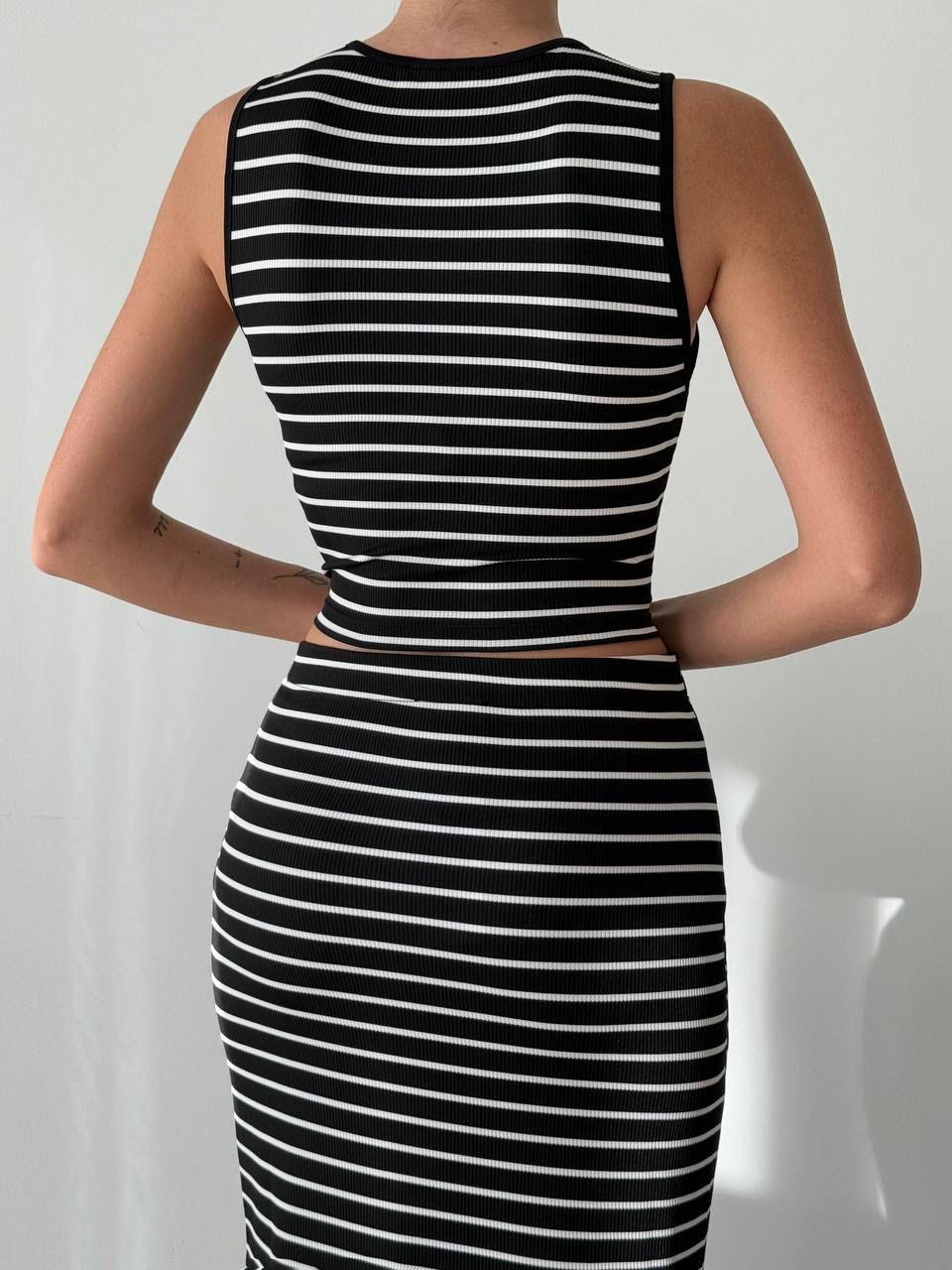 Burgu Kumaş Çizgi Desen Crop Kalem Etek İkili Takım  Siyah